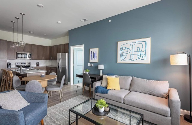 Landing | Incredible 2BD, Pool, Clubhouse
