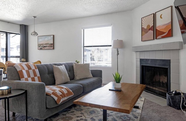 Landing at Mueller Flats - 2 Bedrooms in Windso...