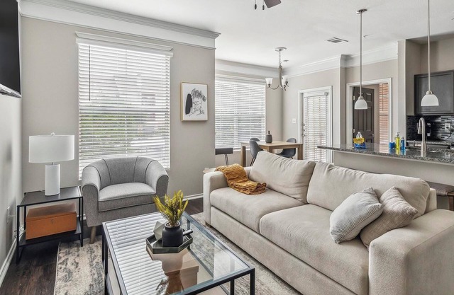 Landing | Spectacular 1BD, Gym, Pool
