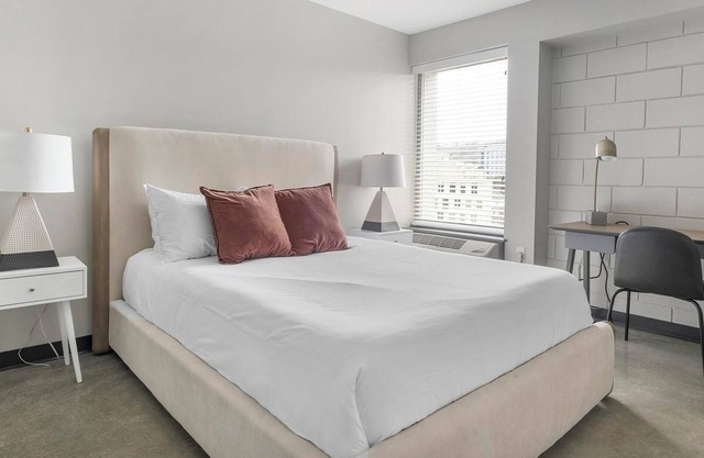 Landing at Tower on Tenth - 1 Bedroom in Five P...