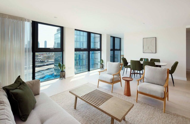 Large 1 bed - with fantastic views - Close to the South Bank & Waterloo Station