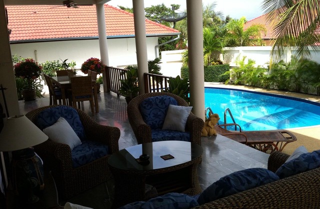 Gran villa de 3 dormitorios con piscina en la playa real de Tailandia, campo de golf de Hua Hin