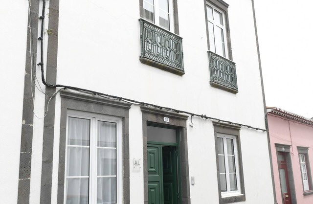 GRAN ALOJAMIENTO EN LA PRIMERA PLANTA HOGAR DEL HOSTAL DE 3 DORMITORIOS
