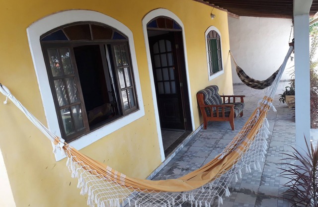Gran casa de playa WIFI, piscina + barbacoa, 03 habitaciones (1 suite), jardines, 4 camas