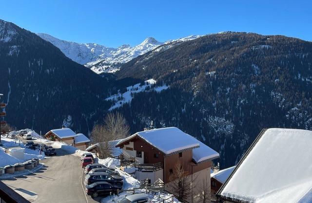 Large family apartment with breathtaking views at the foot of the slopes!
