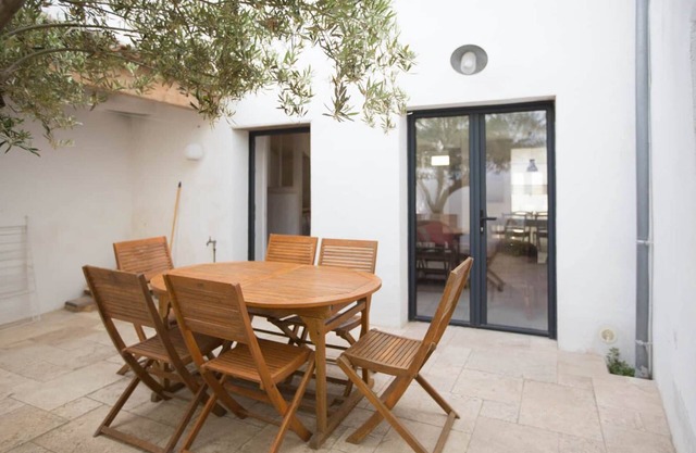 Encantadora casa de pueblo 2-5 personas, 3 habitaciones, Ile de Ré, La Couarde / Mar
