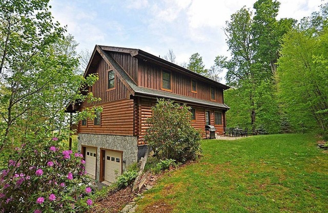 Gran Log Cabin EN LA APLICACIÓN SKIMTN, HotTub, Mesa de billar, Kayaks, UBICACIÓN! Más de 100 comentarios