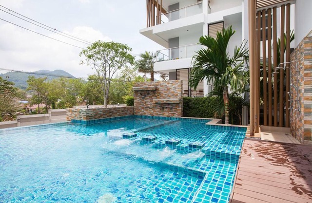 Apartamento grande de 2 dormitorios con vistas a la montaña, piscina de fitness