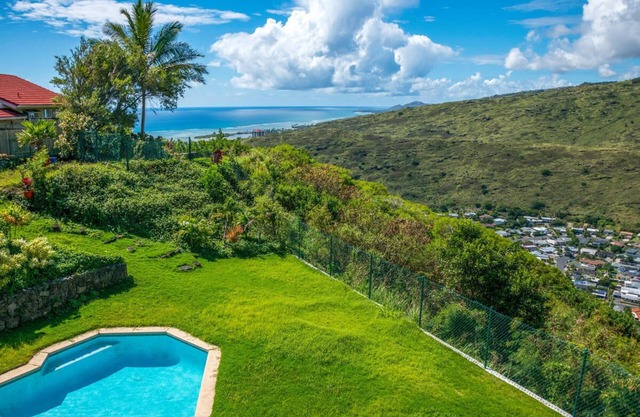 Nuevo listado con piscina privada y vistas impresionantes!