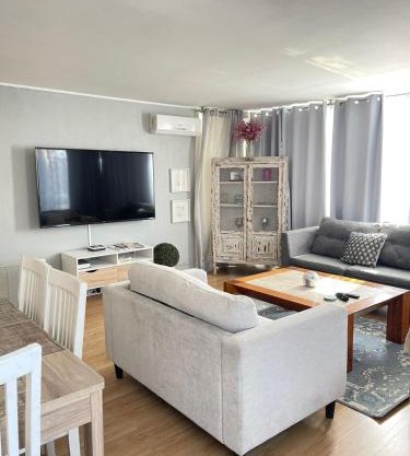 Las Condes Parque Arauco, 7 pax Departamento Grande