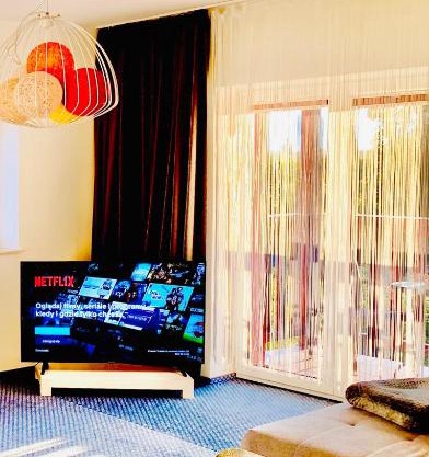 LAS SŁUPSKI PREMIUM BUSINESS APARTAMENT NR 7 Wifi Netflix Smart TV50 two bedrooms two extra large double beds up to 6 people full pleasure quality stay