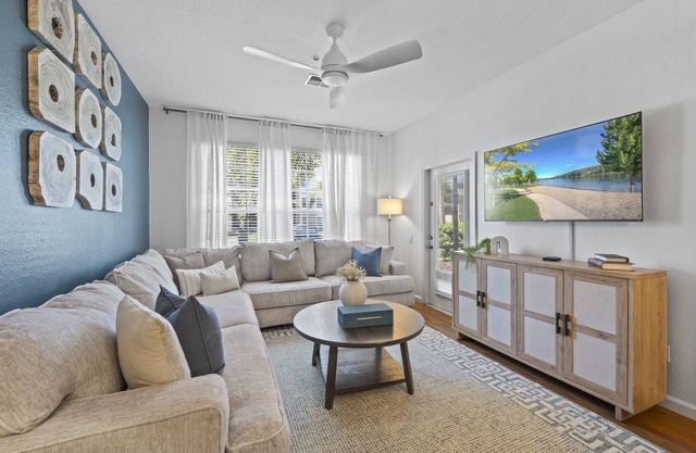 Last Minute Disney Getaway! Luxury Condo with Private Balcony. Book Now! #119373