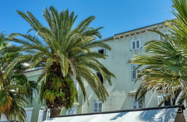 Lasta 25 Losinj Town Twin Room