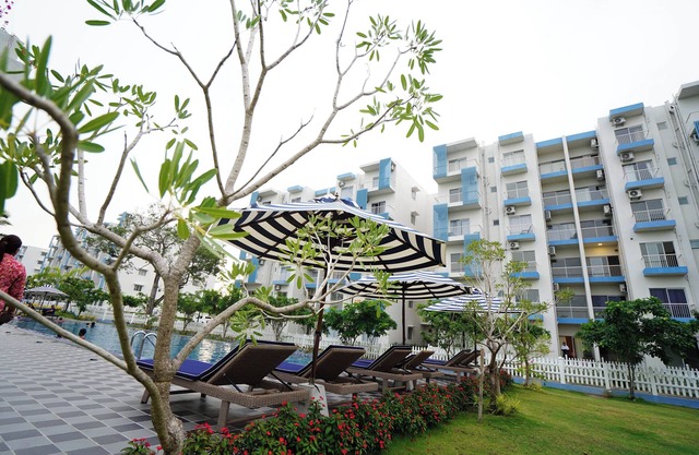 Lavender Villa Negombo – Stylish Airport Retreat
