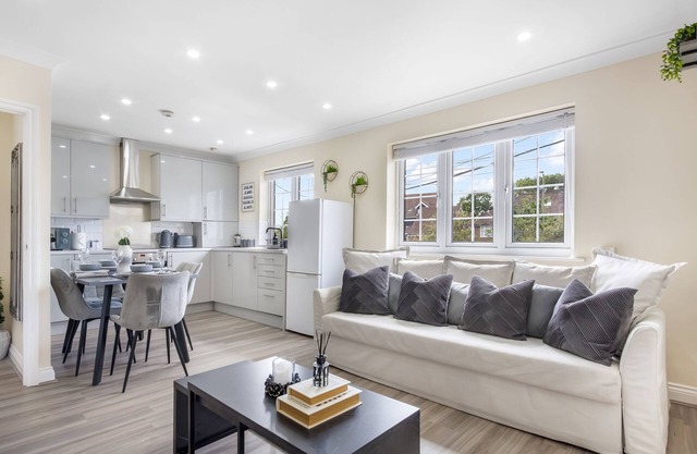 Lavish 1 Bedroom Apartment