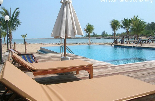 Lawana Escape Beach Resort
