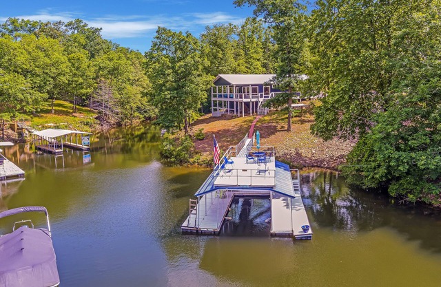 Lazy Daze: 3 BR, 2 BA House in Jasper, Sleeps 11