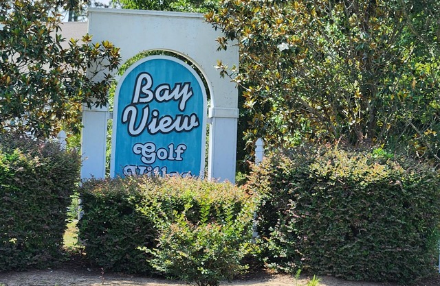 Lazy Willow Condo in Myrtle Beach, with a short drive to the beach!