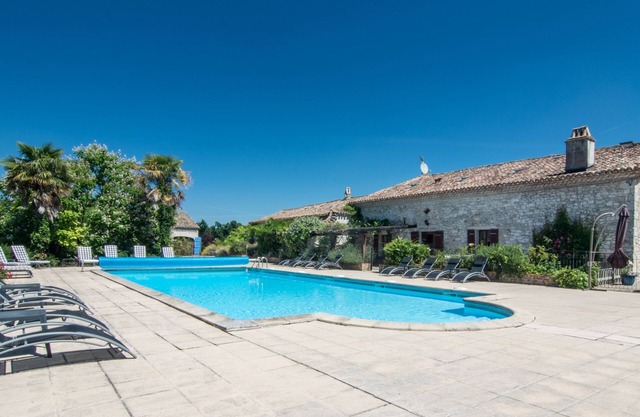 Le Chai - Fantastic Gite with pool in 30+ acres near Bergerac