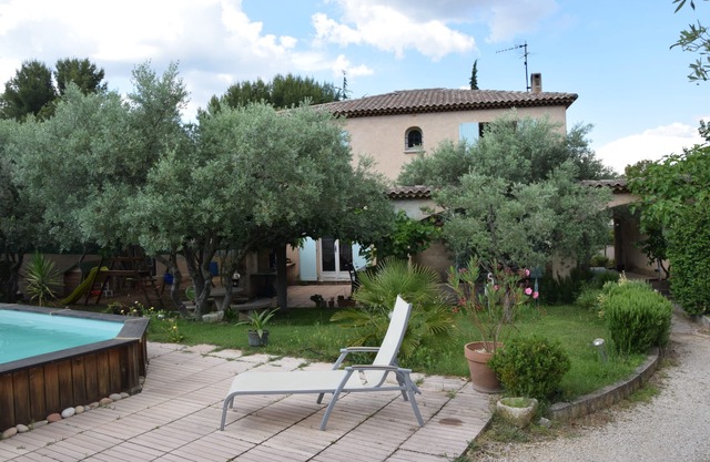 le clos des oliviers, villa tranquila y soleada, piscina, pista de petanca