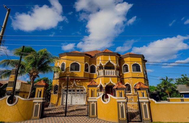 Le'Lavion Palace offers incredible stay with airport shuttle/ and a private chef