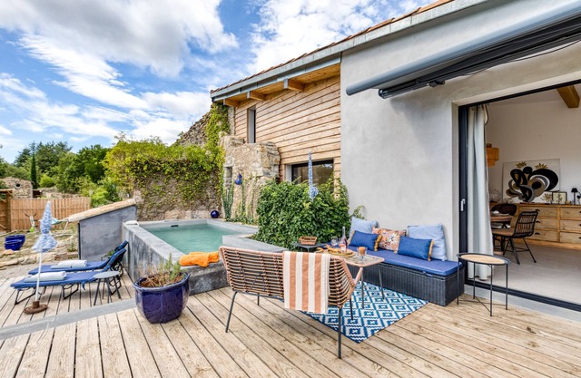 Le Mas De Coeur con vistas a las montañas, Wi-Fi y aire acondicionado