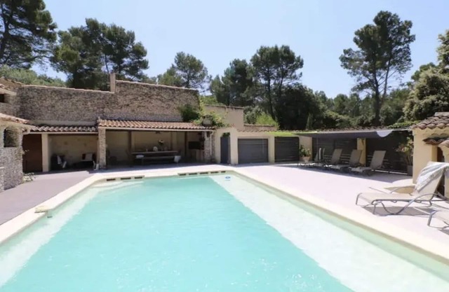 Le Mas des Bories au Cœur du Vaucluse, Pernes les Fontaines-lisle-sur-la-sorgue