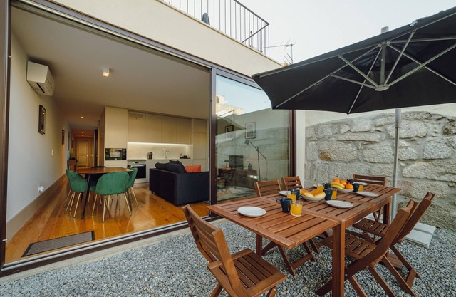 LEGACY OPORTO PREMIUM APARTMENT B by VACATIONY