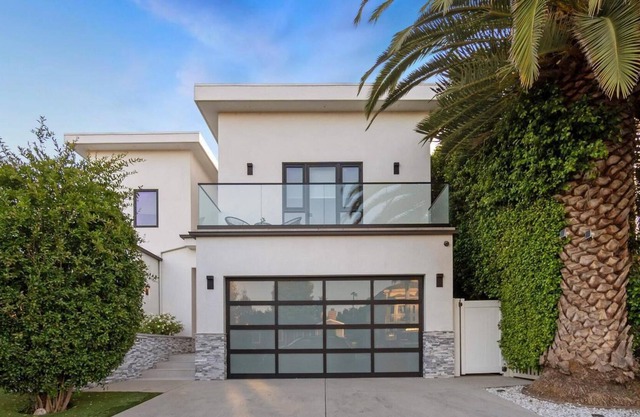 Lemona - Sherman Oaks Villa with Pool and Office