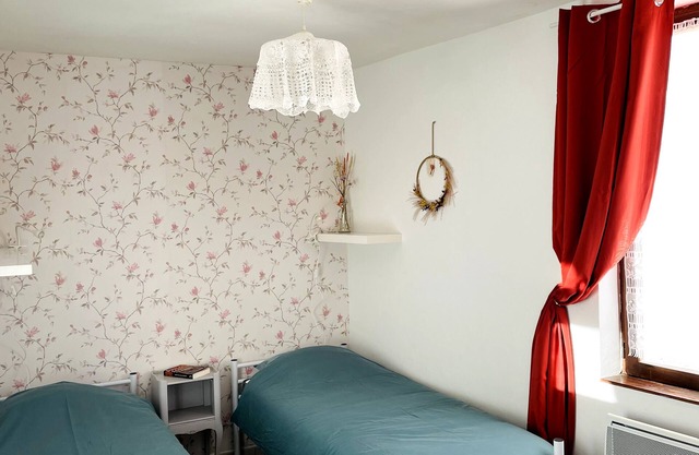 Le Moulin-Cama de Matrimonio o Dos Camas-Confortable-Baño con ducha-Vista al ...