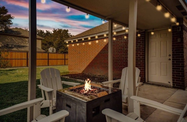 Lewisville Estate - Spacious 5BR w/ Game Room