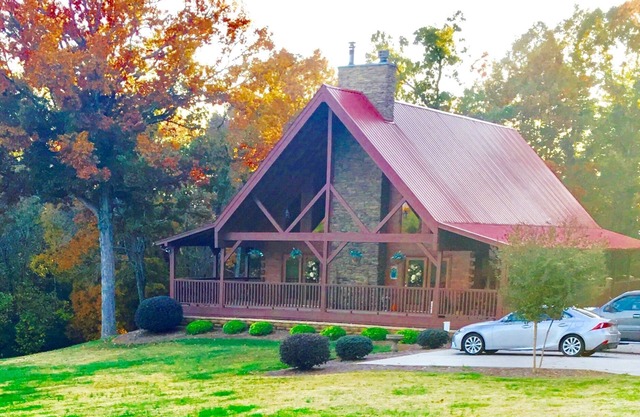 La vida es mejor en The Conner Lodge, cerca del lago Tellico y The Dragon