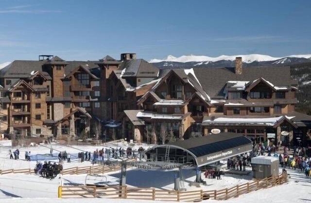 Liftside !!!! esquiar en - esquí fuera! Base, Peak 7! ¡Suite! Dic 15-22, 2019!