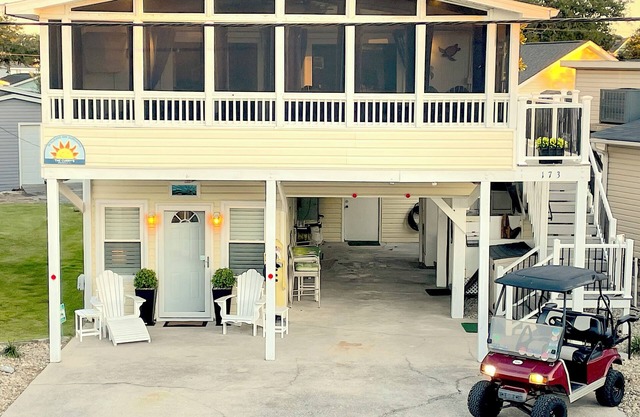 Beach Home & Apt, 2 cocinas! CARRITO DE GOLF, PERRO OK, WIFI, ropa de cama y baño y mucho más.