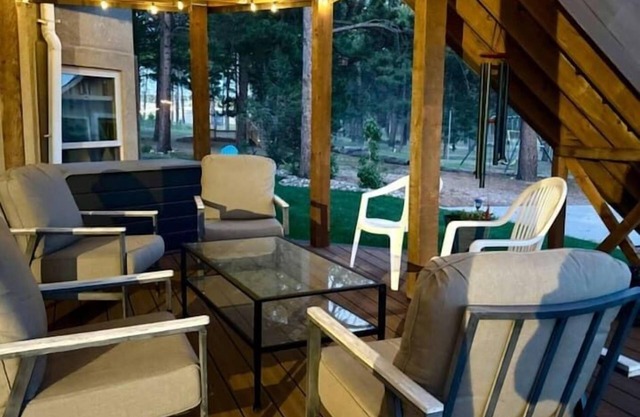 Lil’ Breezy, 10 guests, Pickleball, Movie Theater