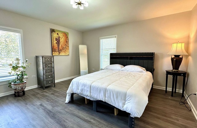 Lincoln Ave Home By Naval Base!