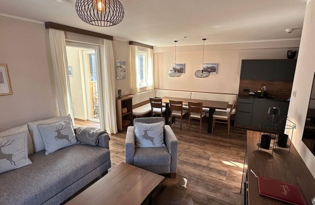 "line" Panorama Lodge #26 - Das Schiller