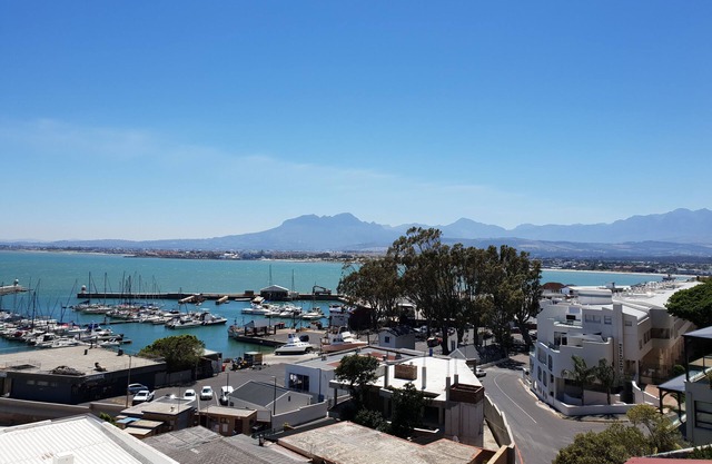 Linga Longa - Harbour/full seaview
