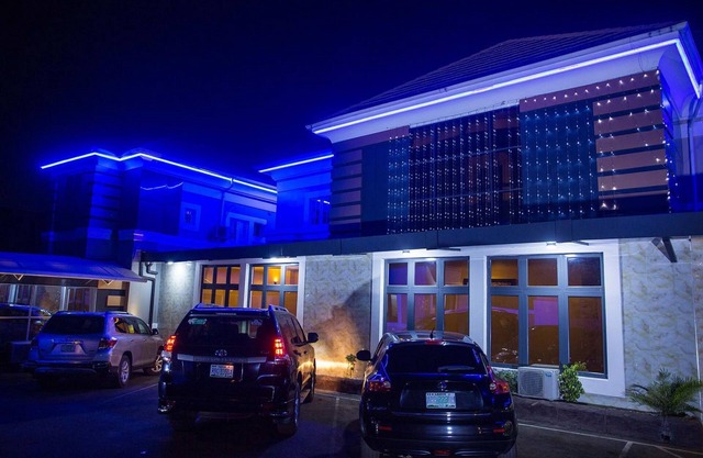 Lion Luxury Suites
