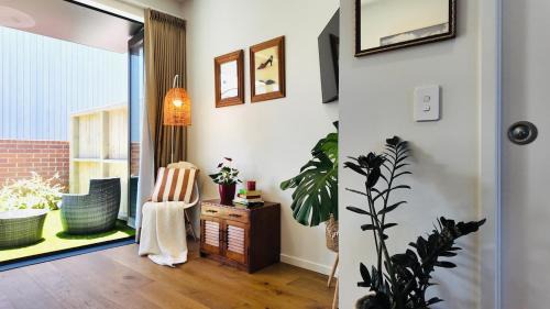 Live in Style Modern Townhouse in Prime City Location