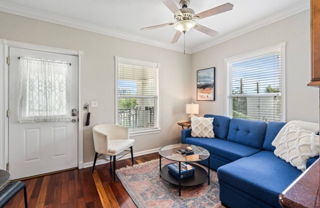Live-Love-St Pete! Hipster 1 bdrm Studio in DTSP!!