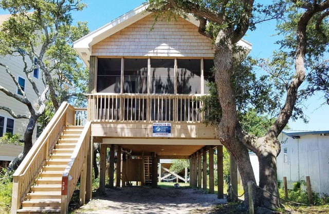 Live Oak Cottage: Newly built cottage perfect for two