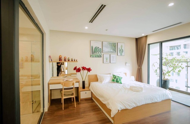 Vivir como una familia vietnamita en un apartamento moderno.