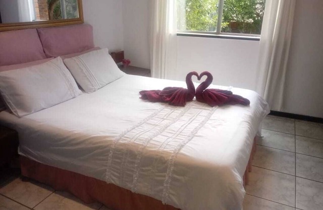 Llandudno tranquilo Water Friendly Garden Cottage, luz, brillante y cerca del mar