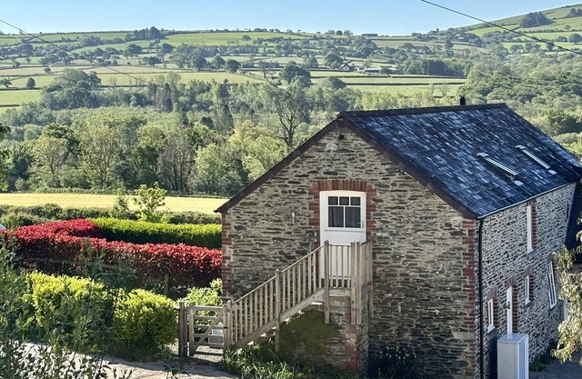 Lloft Gwair - Hayloft, CRYMYCH