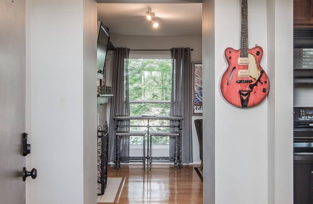 Ubicado en el centro de todo! Broadway, 1st TN Park, Nissan Stadium y más