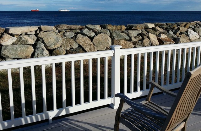 Vea las islas de Shoals desde su terraza frente al mar, vistas pacíficas del puerto