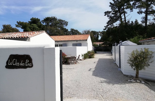 ALOJAMIENTO PARA 4 PERSONAS, 2 DORMITORIOS, PATIO PRIVADO, PISCINA CLIMATIZADA, APARCAMIENTO PRIVADO