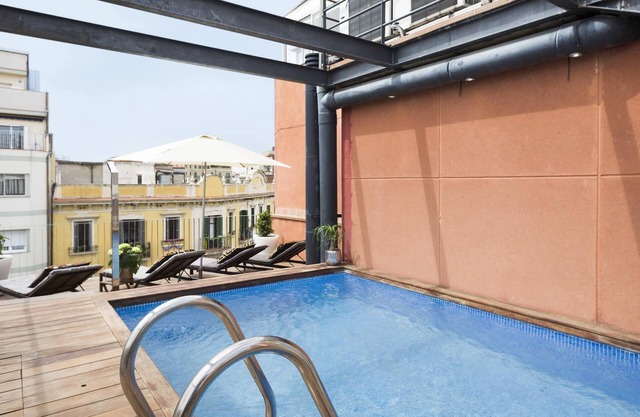 Loft cerca al Arc de Triomf c/ terraza y piscina