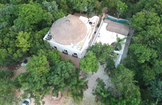 Villa de 1 dormitorio en la jungla con cocina, aire acondicionado, TV y terraza